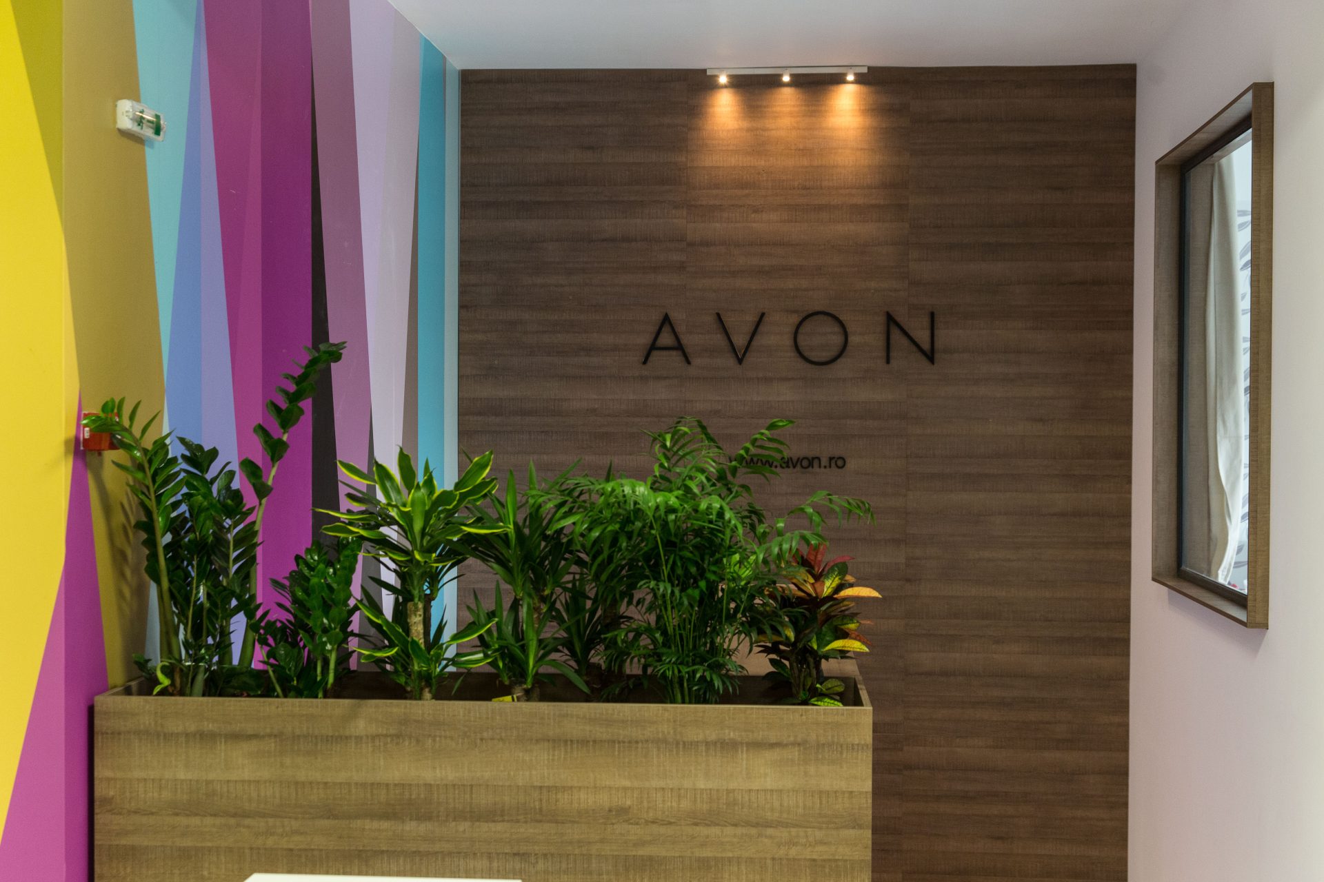 Avon, Bucuresti