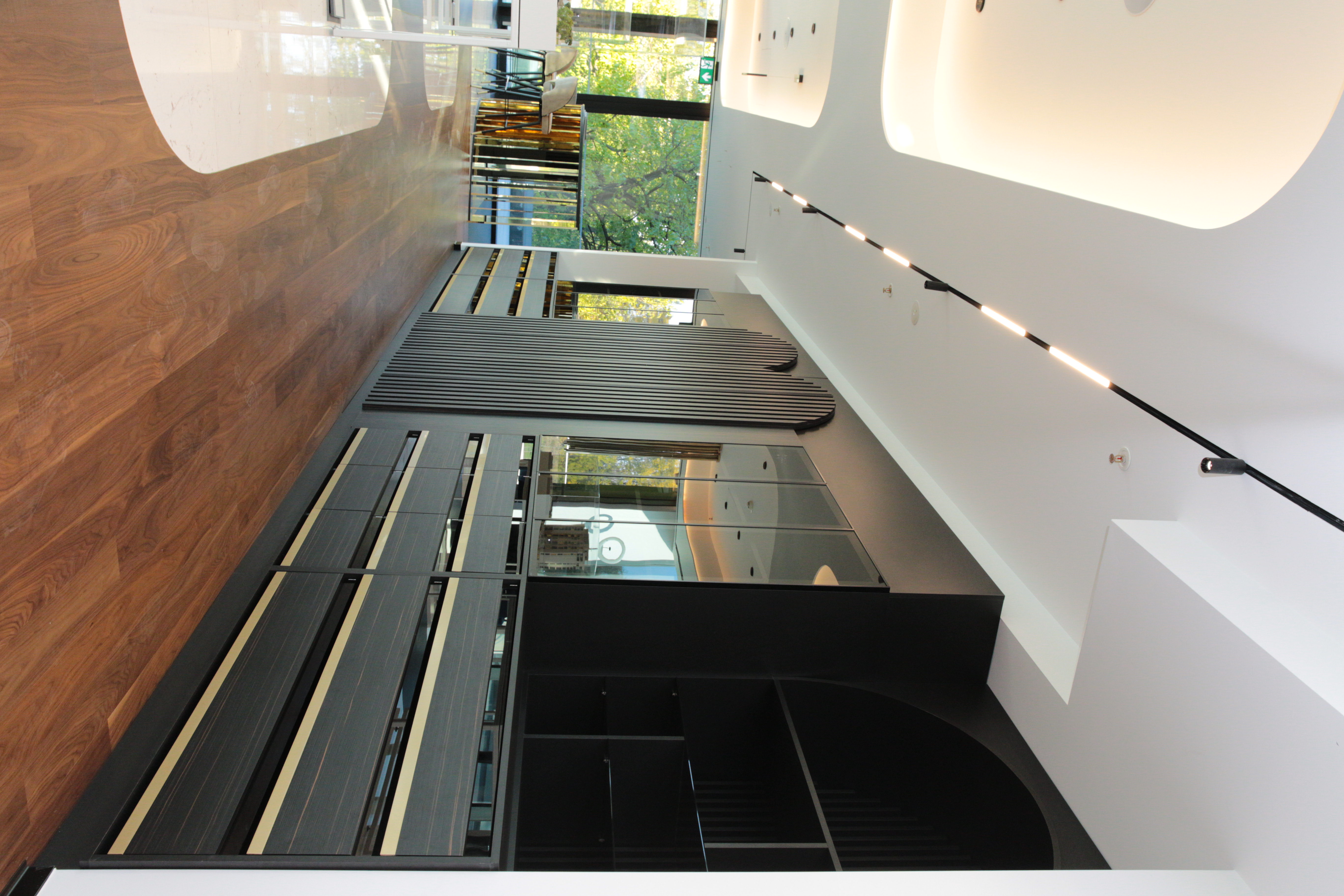 Showroom One United Properties, Bucuresti