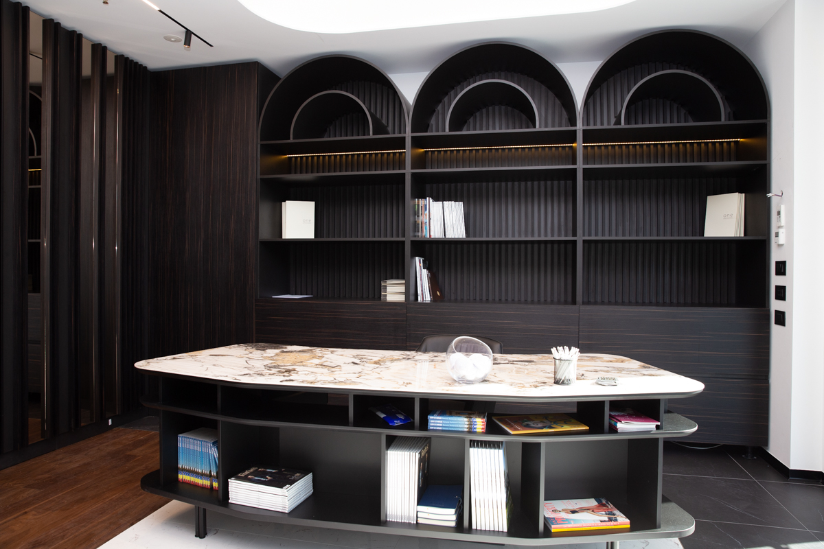 Showroom One United Properties, Bucuresti