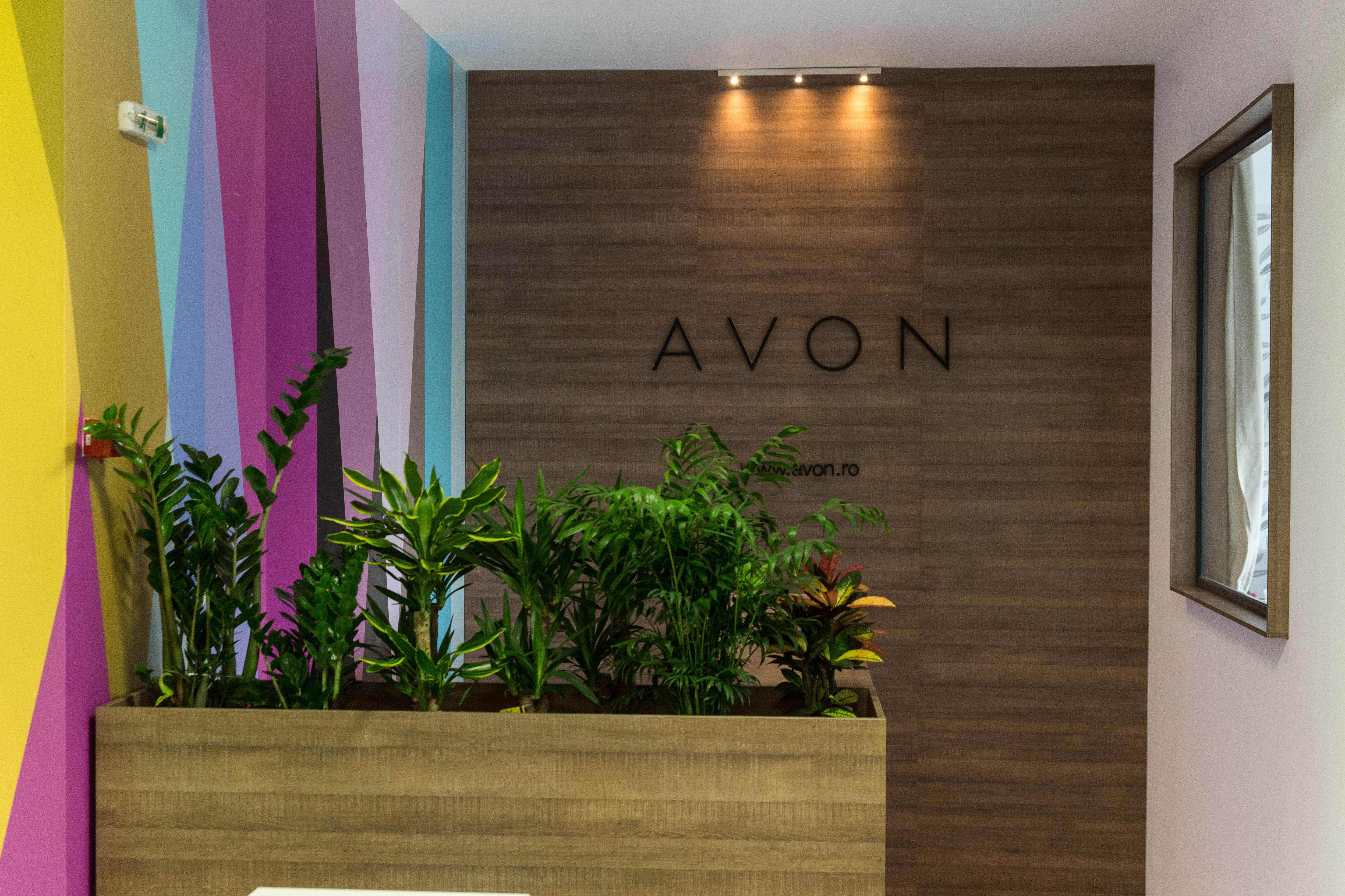 Avon, Bucuresti