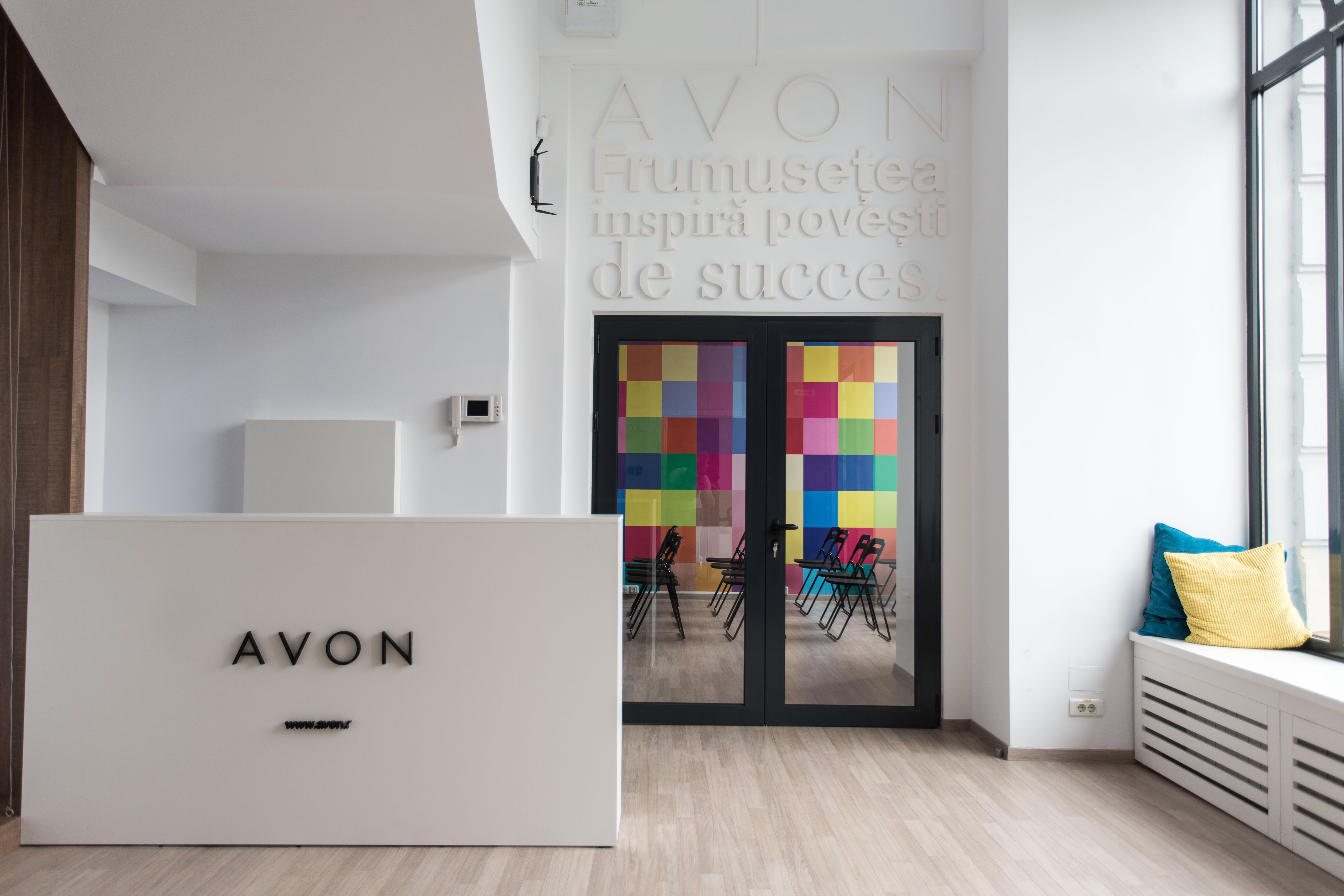 Avon, Bucuresti