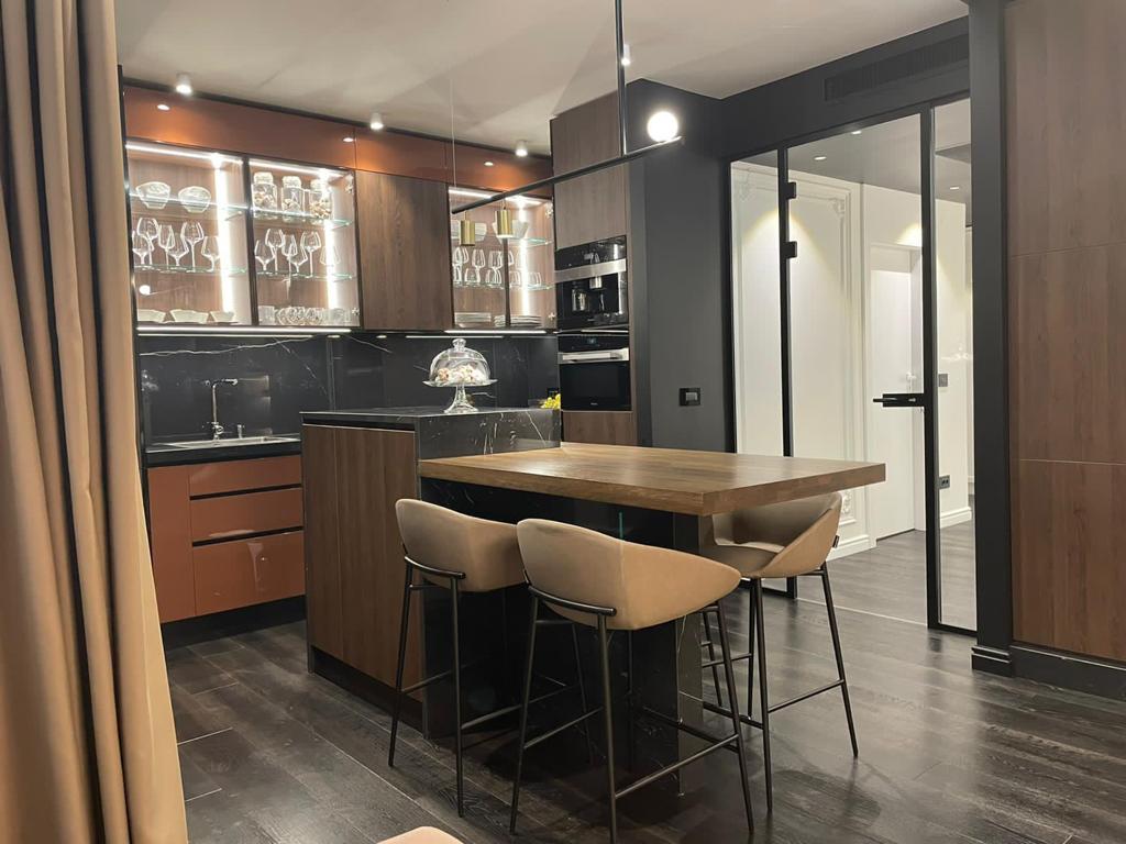 Apartament S, Bucuresti